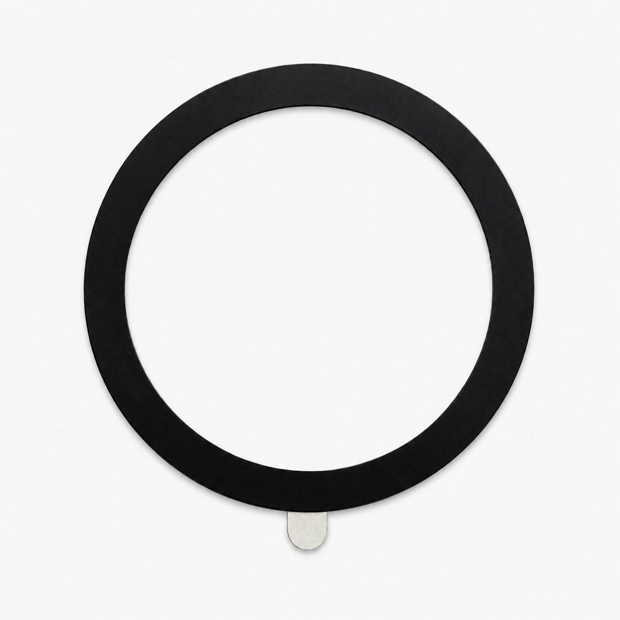 Echo Pro magnetic ring accessory included in the box